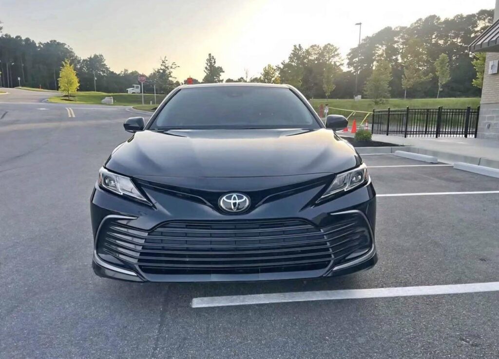 2021 Toyota Camry · LE Sedan 4D