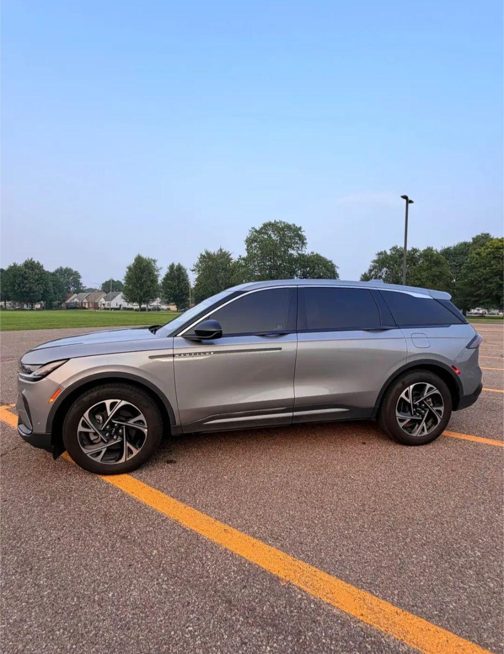 2024 Lincoln Nautilus Premiere Sport Utility 4D - Image 4