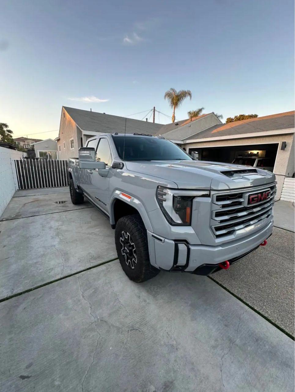 2024 GMC Sierra 2500 HD AT4X Crew Cab - Image 3
