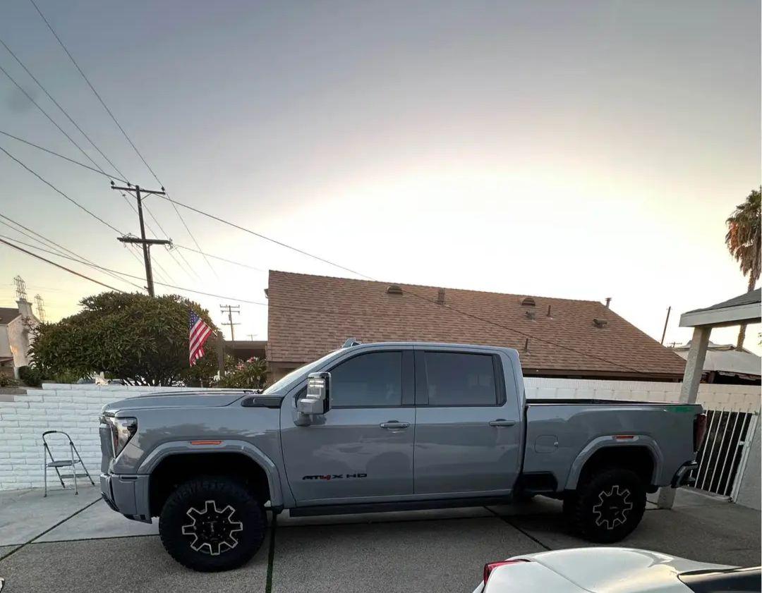 2024 GMC Sierra 2500 HD AT4X Crew Cab - Image 7