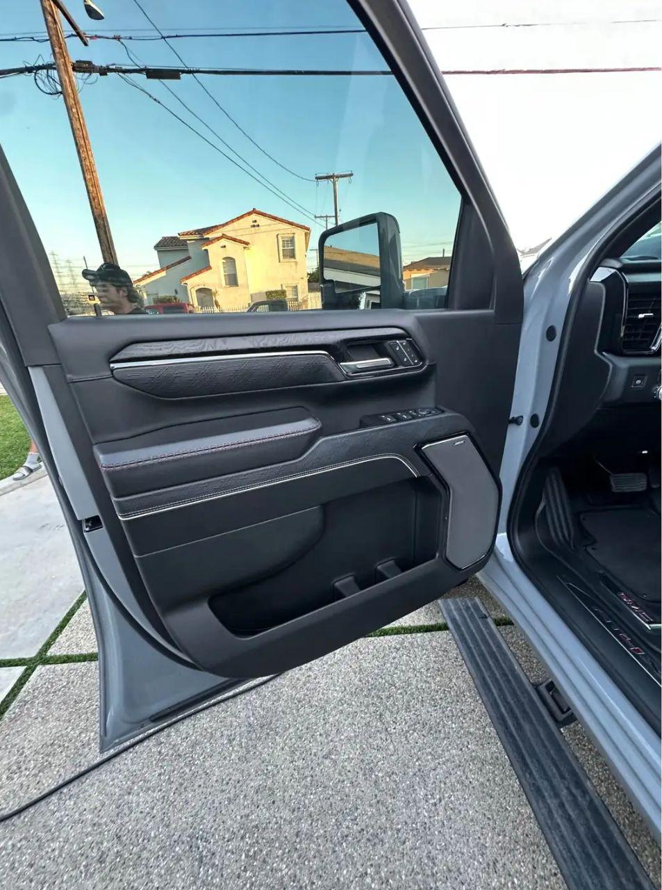 2024 GMC Sierra 2500 HD AT4X Crew Cab - Image 11